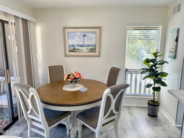 $135,000 | 225 Molokai, Unit G, Diamondhead, MS 39525