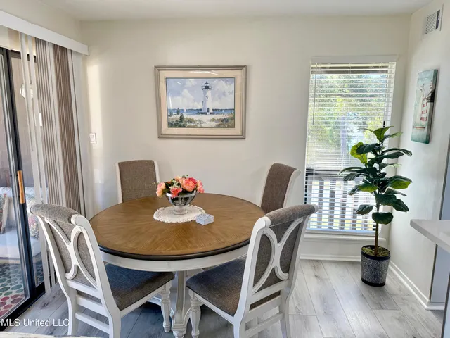 $135,000 | 225 Molokai, Unit G, Diamondhead, MS 39525