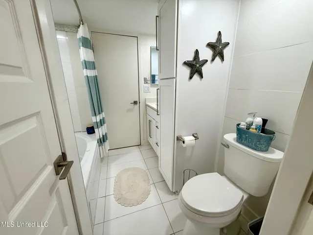 $135,000 | 225 Molokai, Unit G, Diamondhead, MS 39525