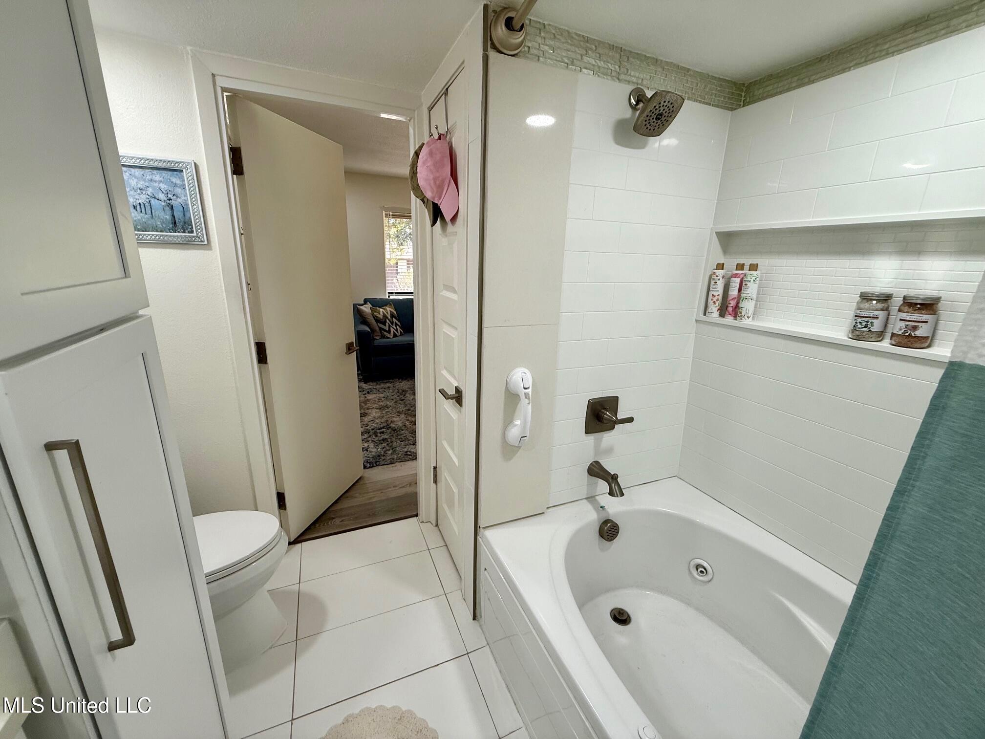 225 Molokai, Unit G Diamondhead, MS 39525 - Photo 17 of 25 225 21