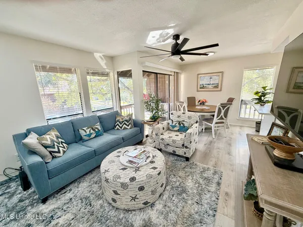 $135,000 | 225 Molokai, Unit G, Diamondhead, MS 39525