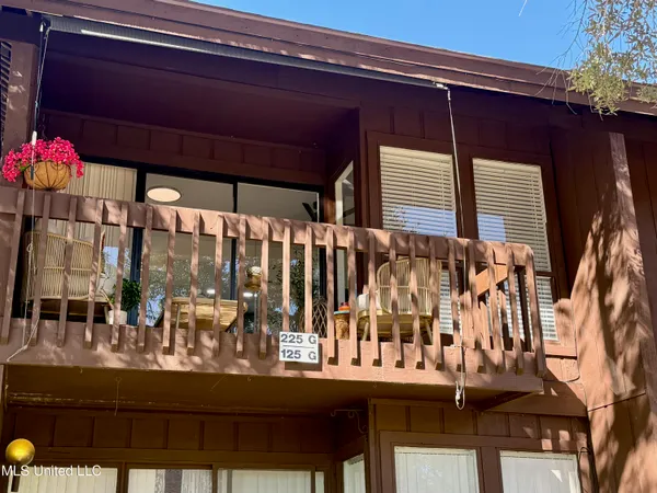 $135,000 | 225 Molokai, Unit G, Diamondhead, MS 39525