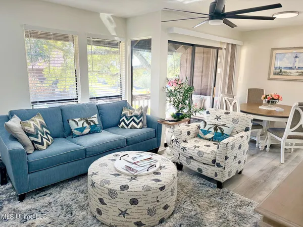 $135,000 | 225 Molokai, Unit G, Diamondhead, MS 39525