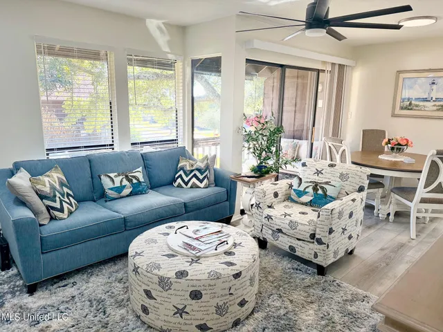 $135,000 | 225 Molokai, Unit G, Diamondhead, MS 39525