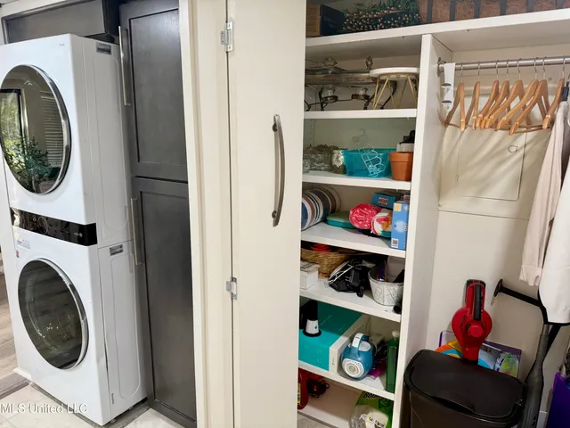 $135,000 | 225 Molokai, Unit G, Diamondhead, MS 39525