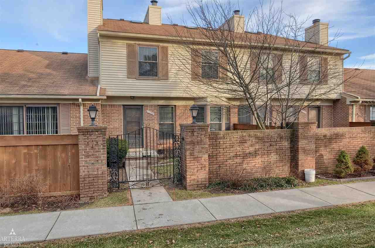22355 Peach Tree Novi, MI 48375 - Photo 1 of 26