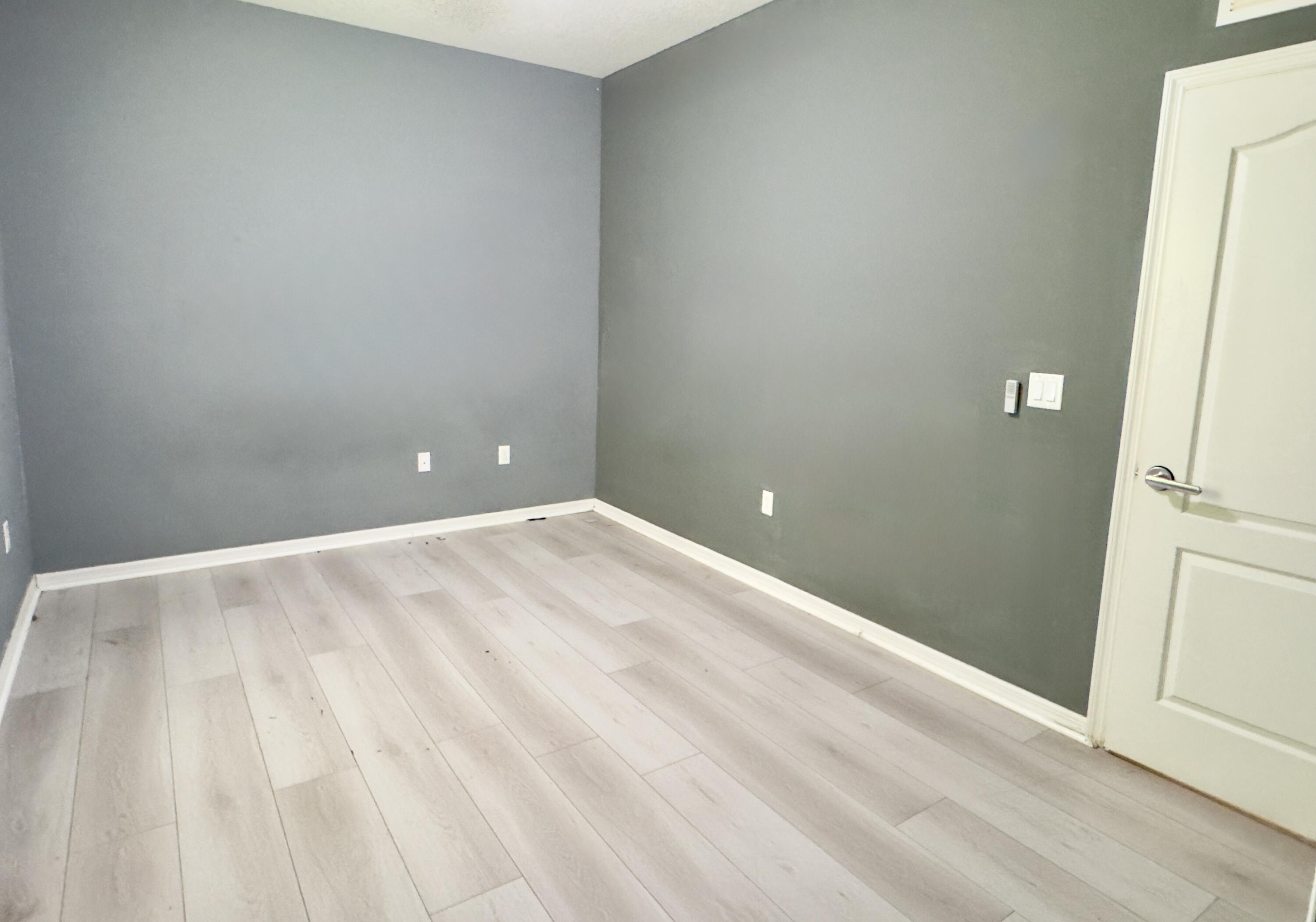 520 Southwest Dailey Avenue Port St. Lucie, FL 34953 - Photo 25 of 34 a view of empty room