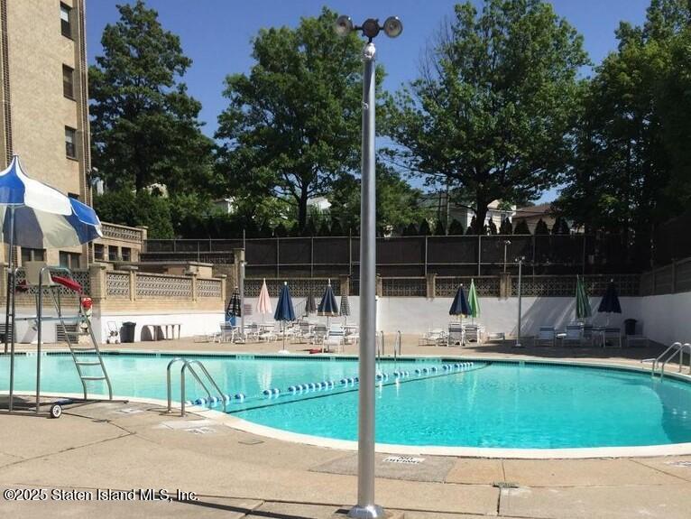 1100 Clove Road, Unit 2E Staten Island, NY 10301 - Photo 5 of 37 Pool