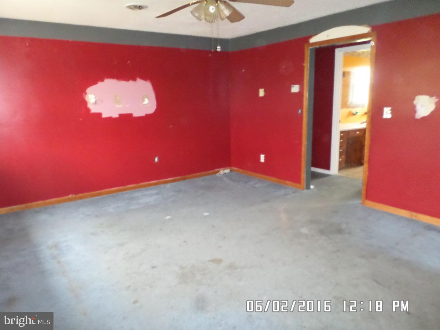 423 Carpenter Bridge Road Harrington, DE 19952 - Photo 16 of 20 Living Room