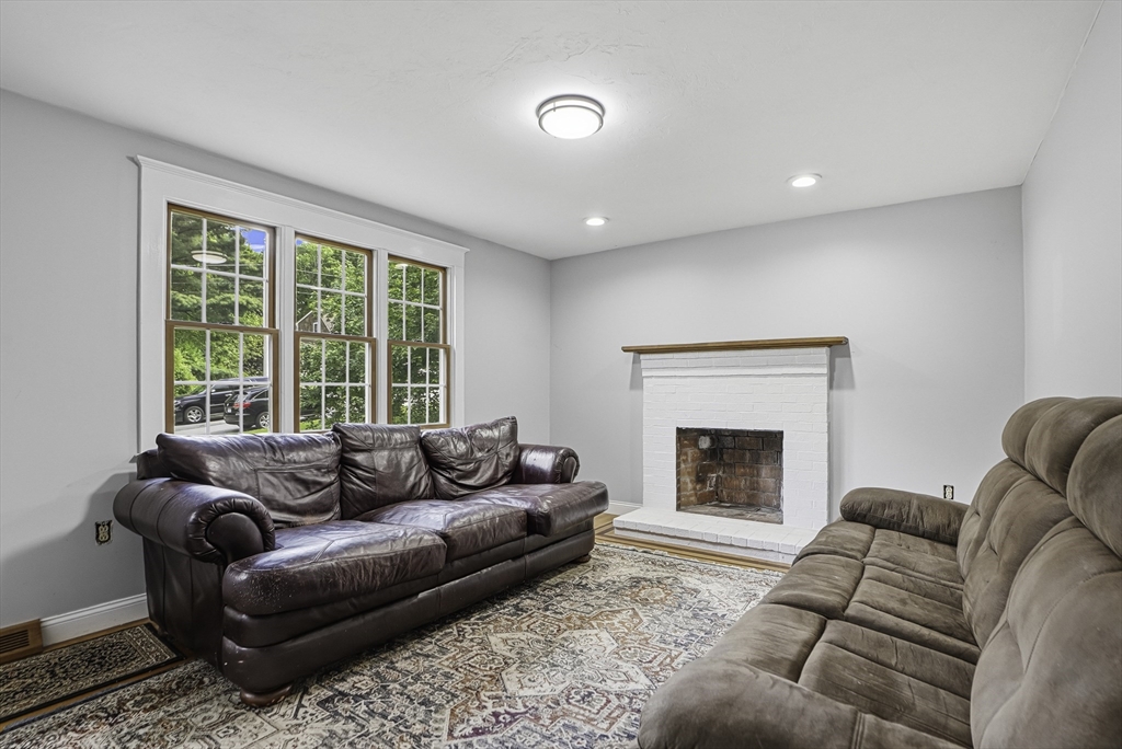 4 Shawkemo Path Franklin, MA 02038 - Photo 11 of 22