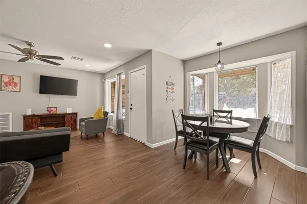 $2,400 | 8307 Carvel Lane, Houston, TX 77036