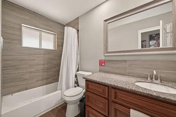 $2,400 | 8307 Carvel Lane, Houston, TX 77036