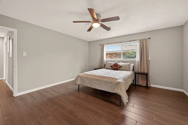 $2,400 | 8307 Carvel Lane, Houston, TX 77036