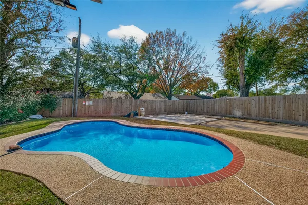 $2,400 | 8307 Carvel Lane, Houston, TX 77036