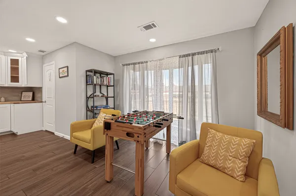 $2,400 | 8307 Carvel Lane, Houston, TX 77036