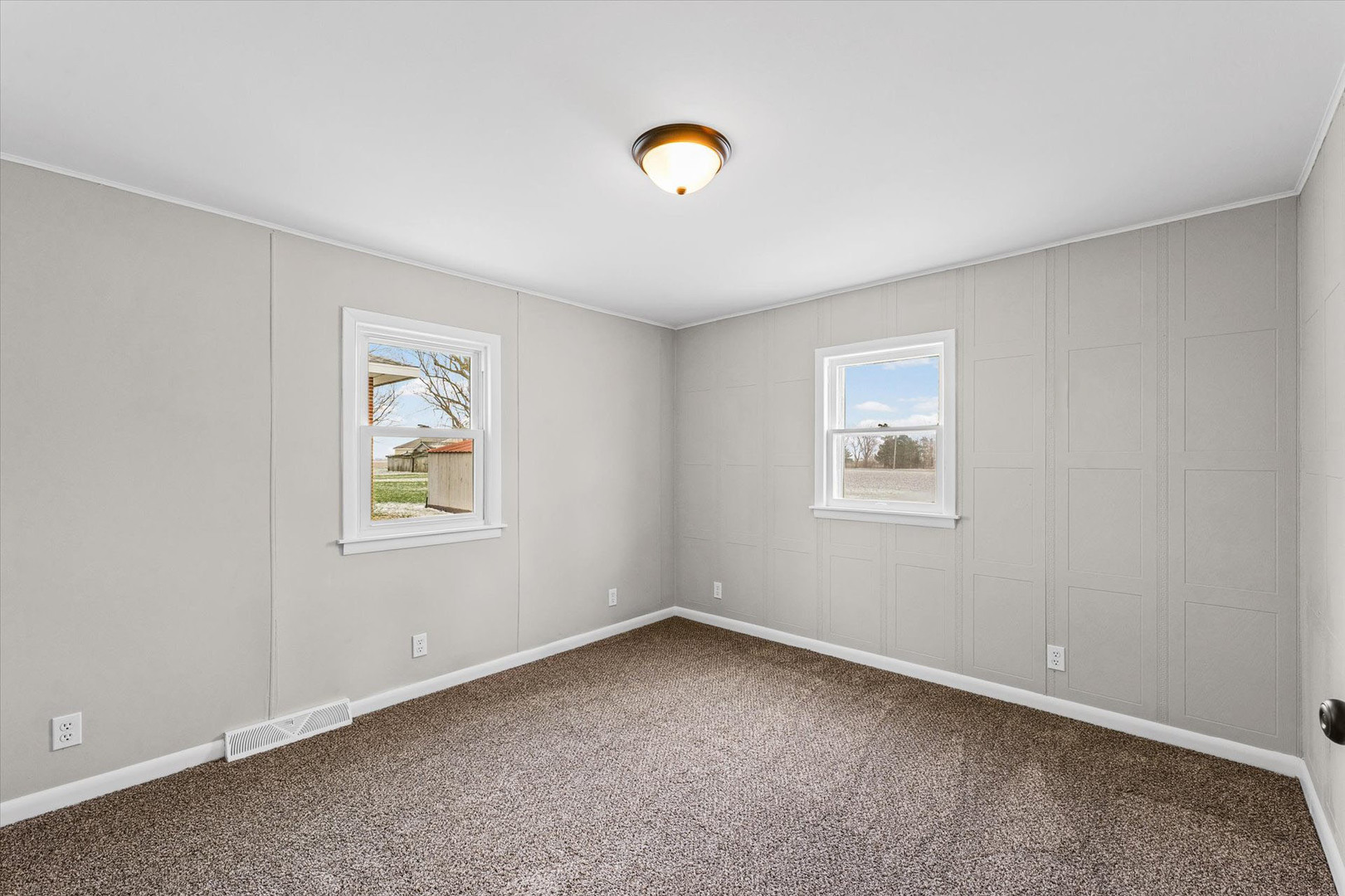 216 North Locust Street Ludlow, IL 60949 - Photo 12 of 30