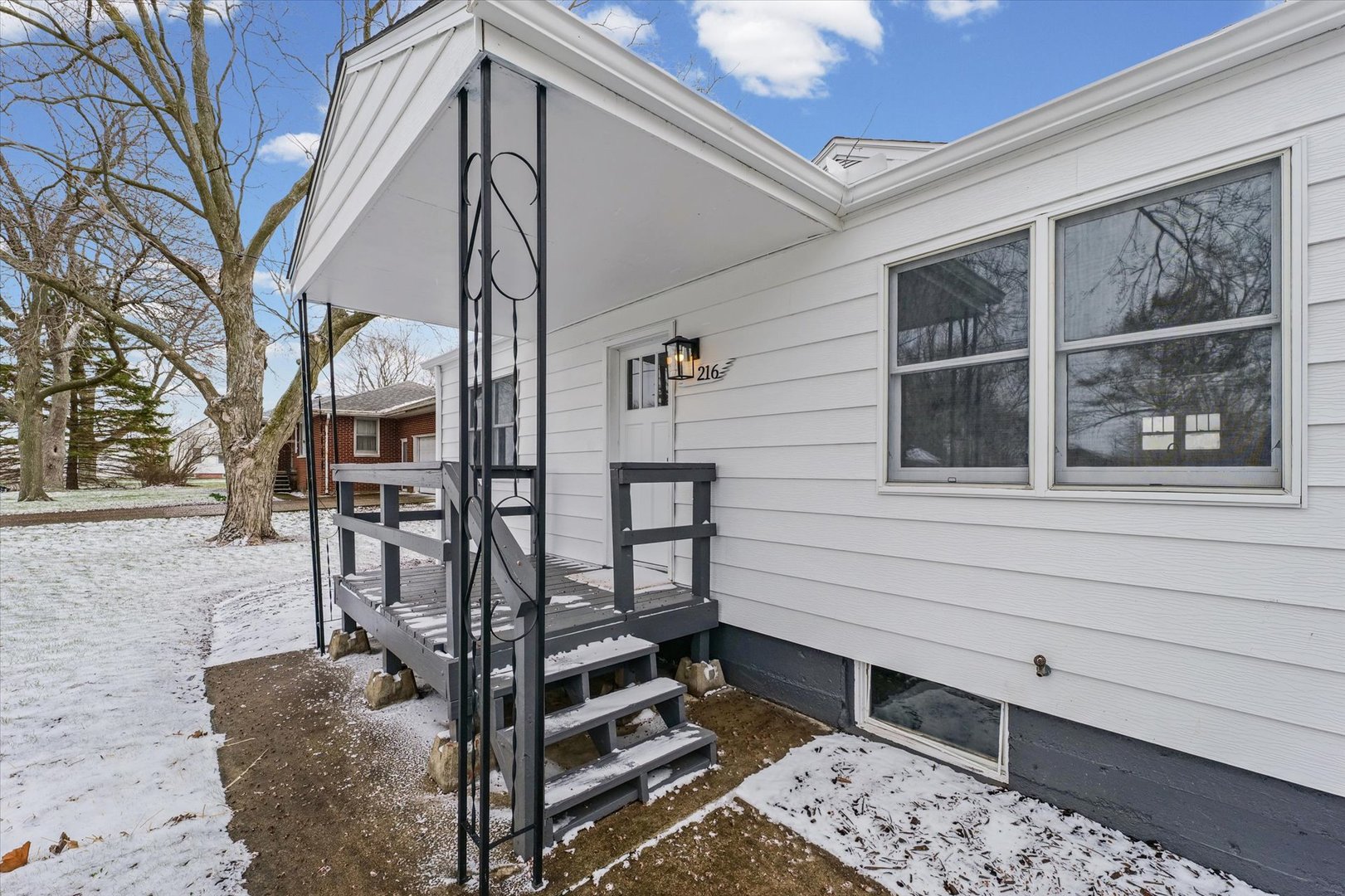 216 North Locust Street Ludlow, IL 60949 - Photo 2 of 30