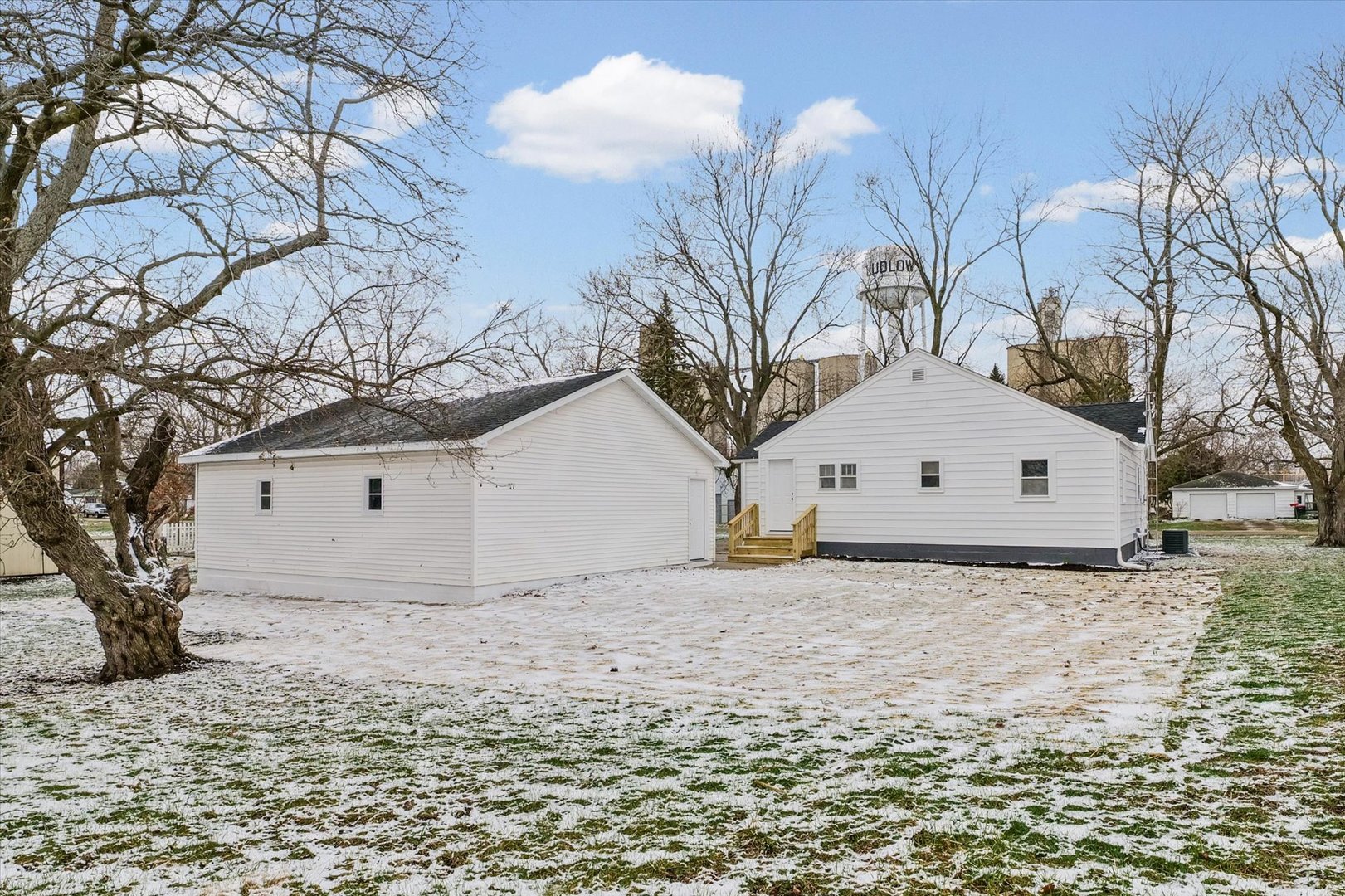 216 North Locust Street Ludlow, IL 60949 - Photo 27 of 30