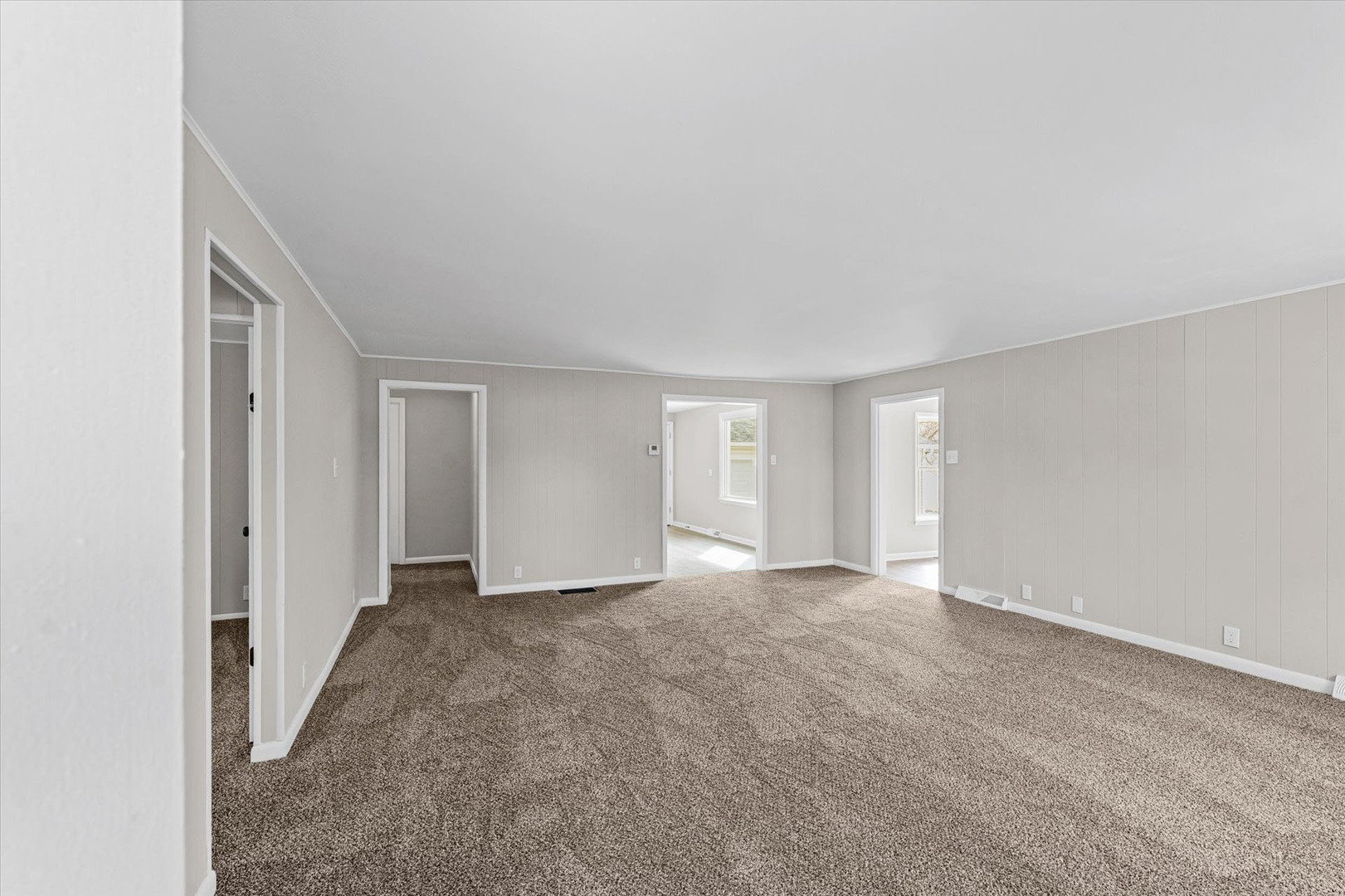 216 North Locust Street Ludlow, IL 60949 - Photo 3 of 30