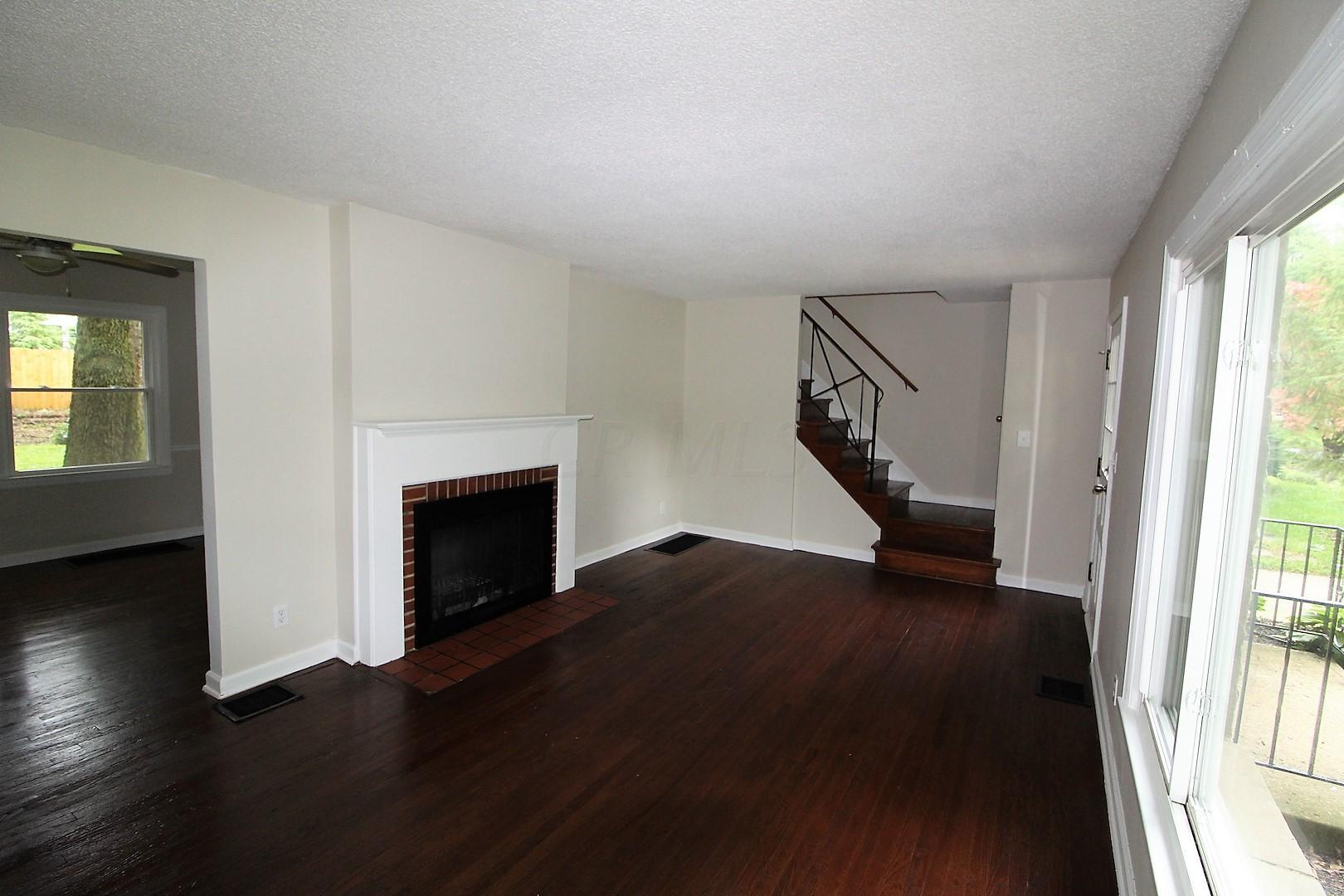 2324 Swansea Road Upper Arlington, OH 43221 - Photo 2 of 24