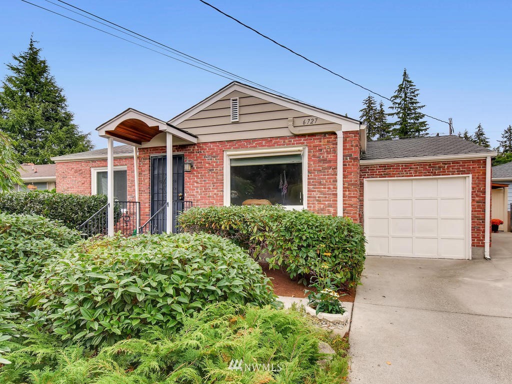 6727 Willow Road Everett, WA 98203 - Photo 1 of 25