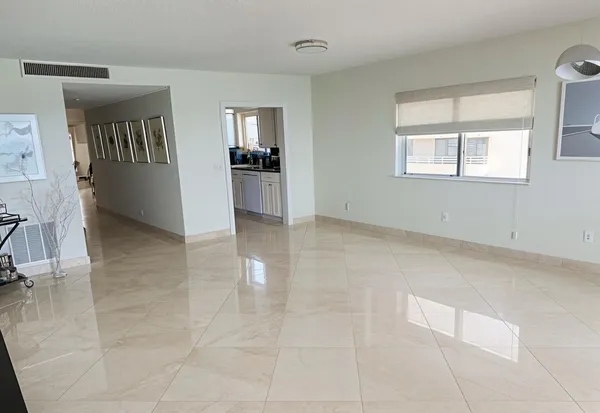 $1,599,999 | 2909 South Ocean Boulevard, Unit 6A, Highland Beach, FL 33487