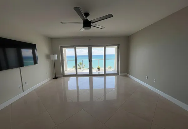 $1,599,999 | 2909 South Ocean Boulevard, Unit 6A, Highland Beach, FL 33487