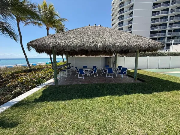 $1,599,999 | 2909 South Ocean Boulevard, Unit 6A, Highland Beach, FL 33487