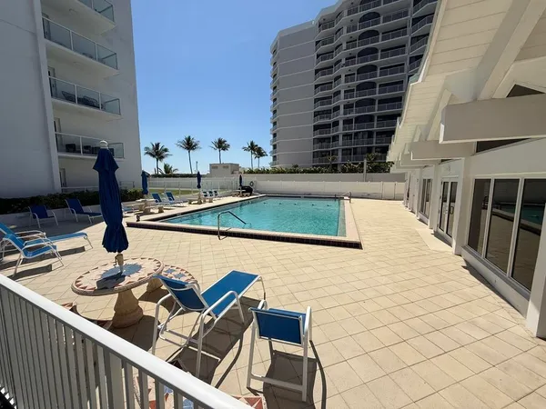 $1,599,999 | 2909 South Ocean Boulevard, Unit 6A, Highland Beach, FL 33487