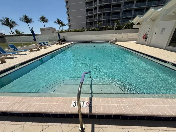 $1,599,999 | 2909 South Ocean Boulevard, Unit 6A, Highland Beach, FL 33487