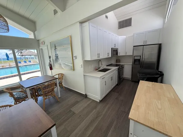 $1,599,999 | 2909 South Ocean Boulevard, Unit 6A, Highland Beach, FL 33487