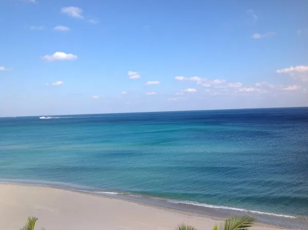 $1,599,999 | 2909 South Ocean Boulevard, Unit 6A, Highland Beach, FL 33487