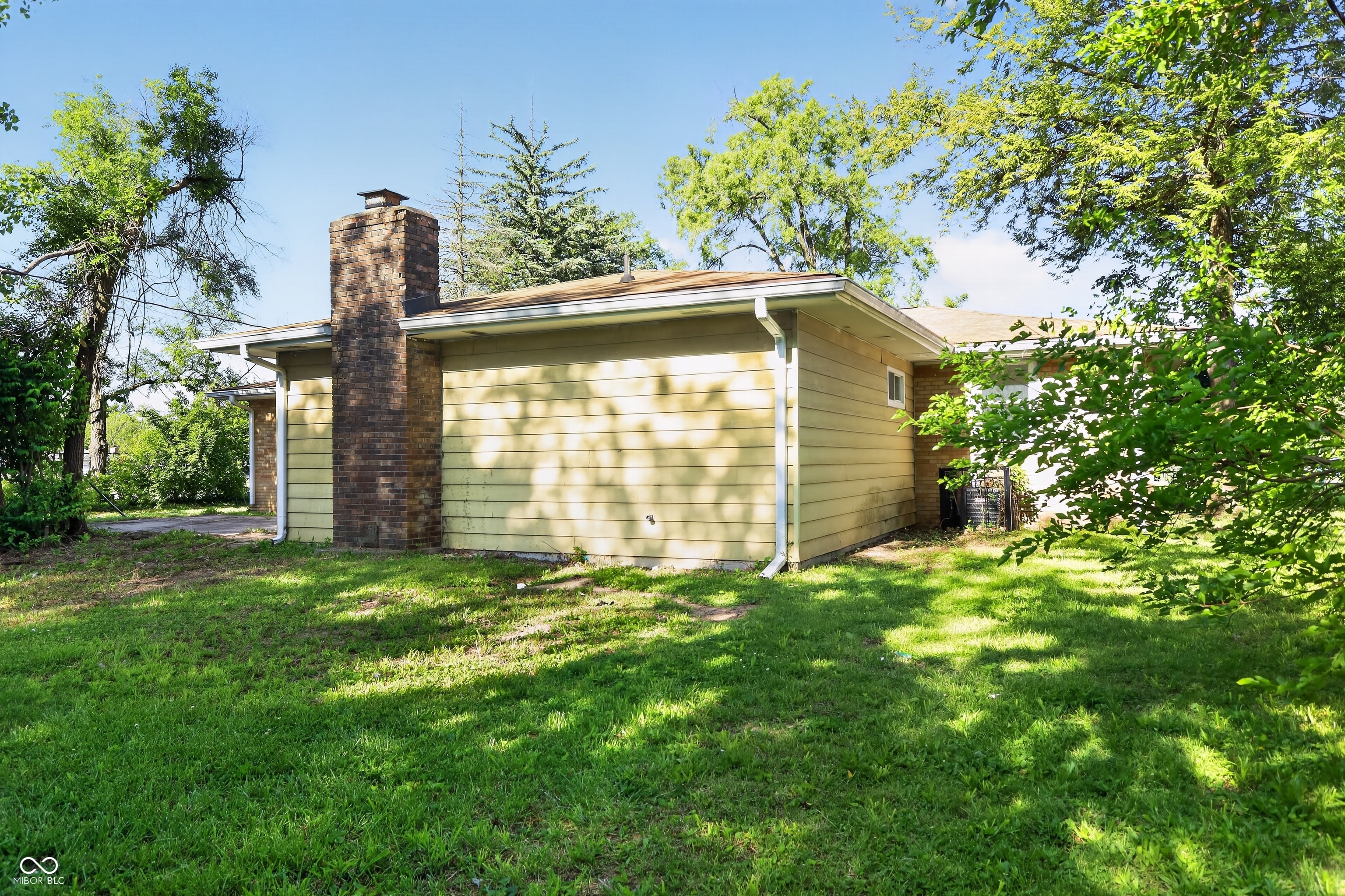 3825 North Audubon Road Indianapolis, IN 46226 - Photo 3 of 33