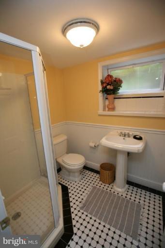 9615 Clearview Place Silver Spring, MD 20901 - Photo 11 of 30 Bath #2
