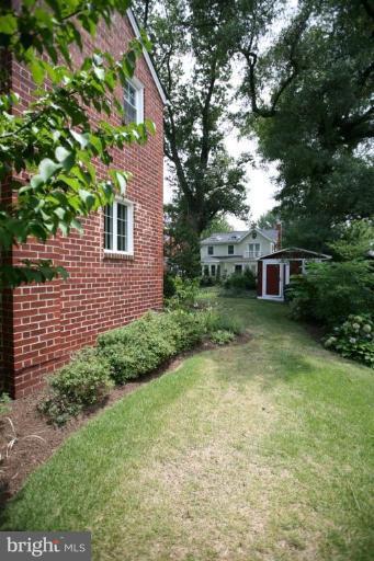 9615 Clearview Place Silver Spring, MD 20901 - Photo 16 of 30 Exterior #3