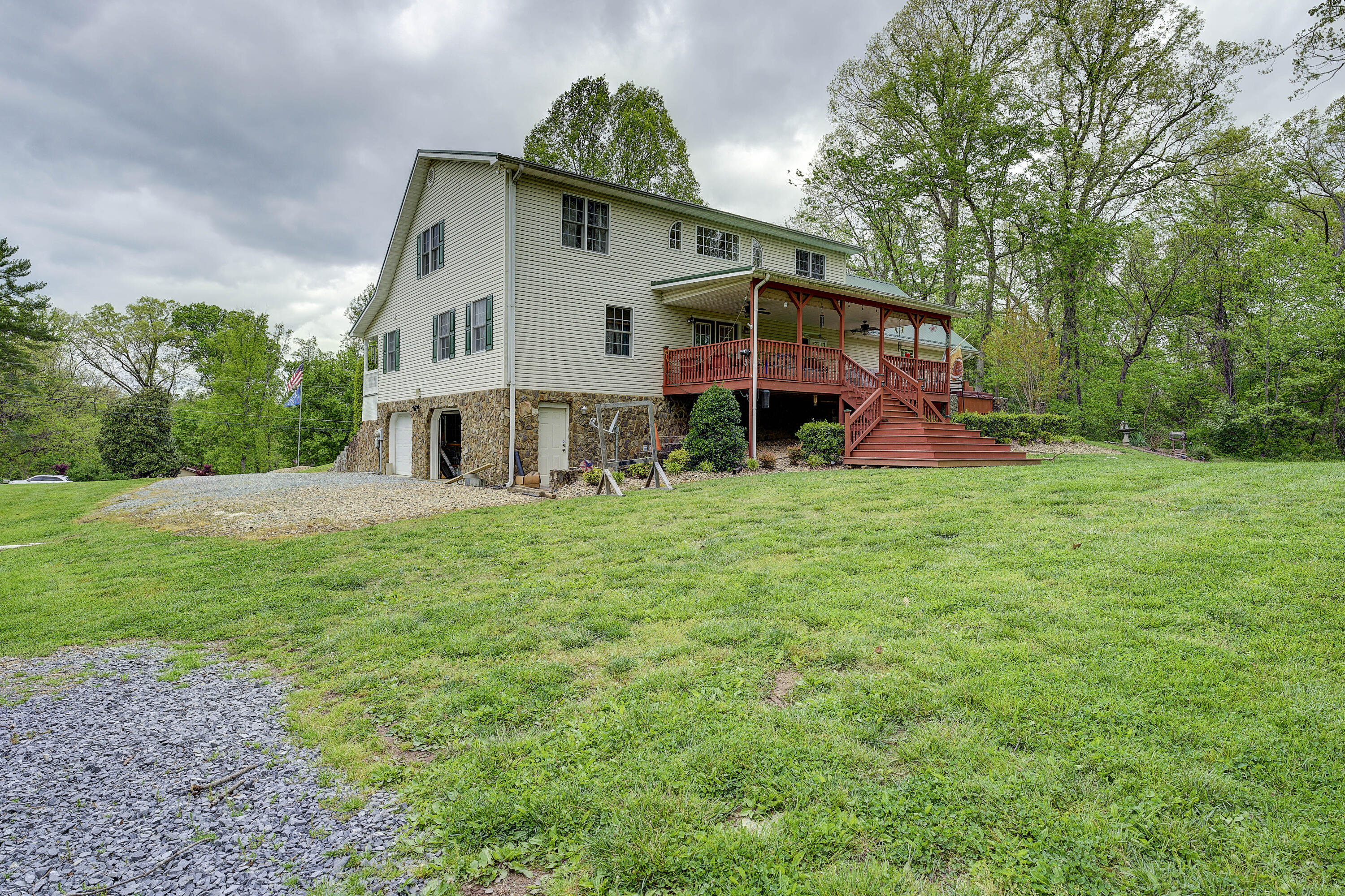 1328 Walnut Grove Road Bluff City, TN 37618 - Photo 51 of 63 Walnut-54