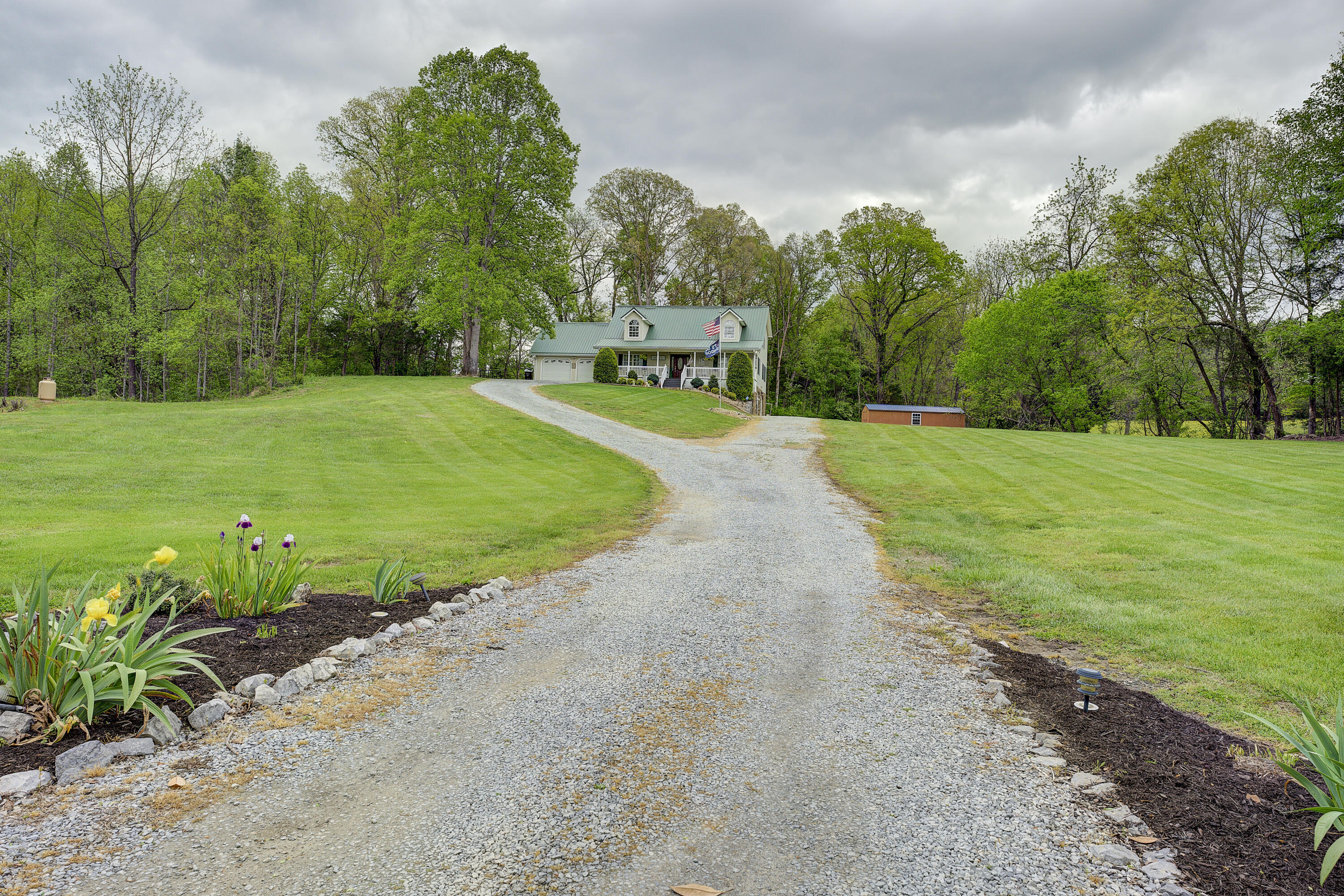 1328 Walnut Grove Road Bluff City, TN 37618 - Photo 57 of 63 Walnut-64