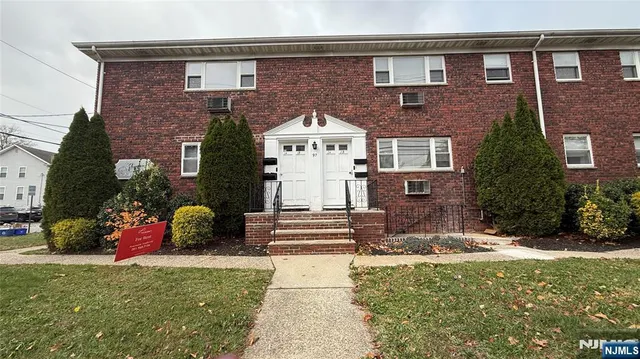$2,350 | 97 Bloomfield Avenue, Unit 1B, Nutley, NJ 07110