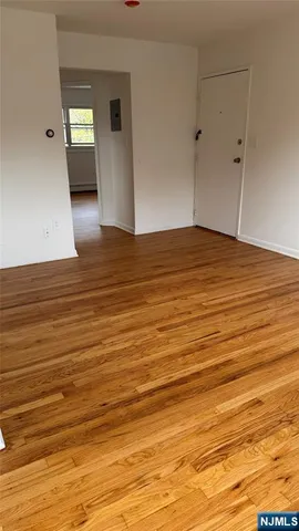 a view of utility room