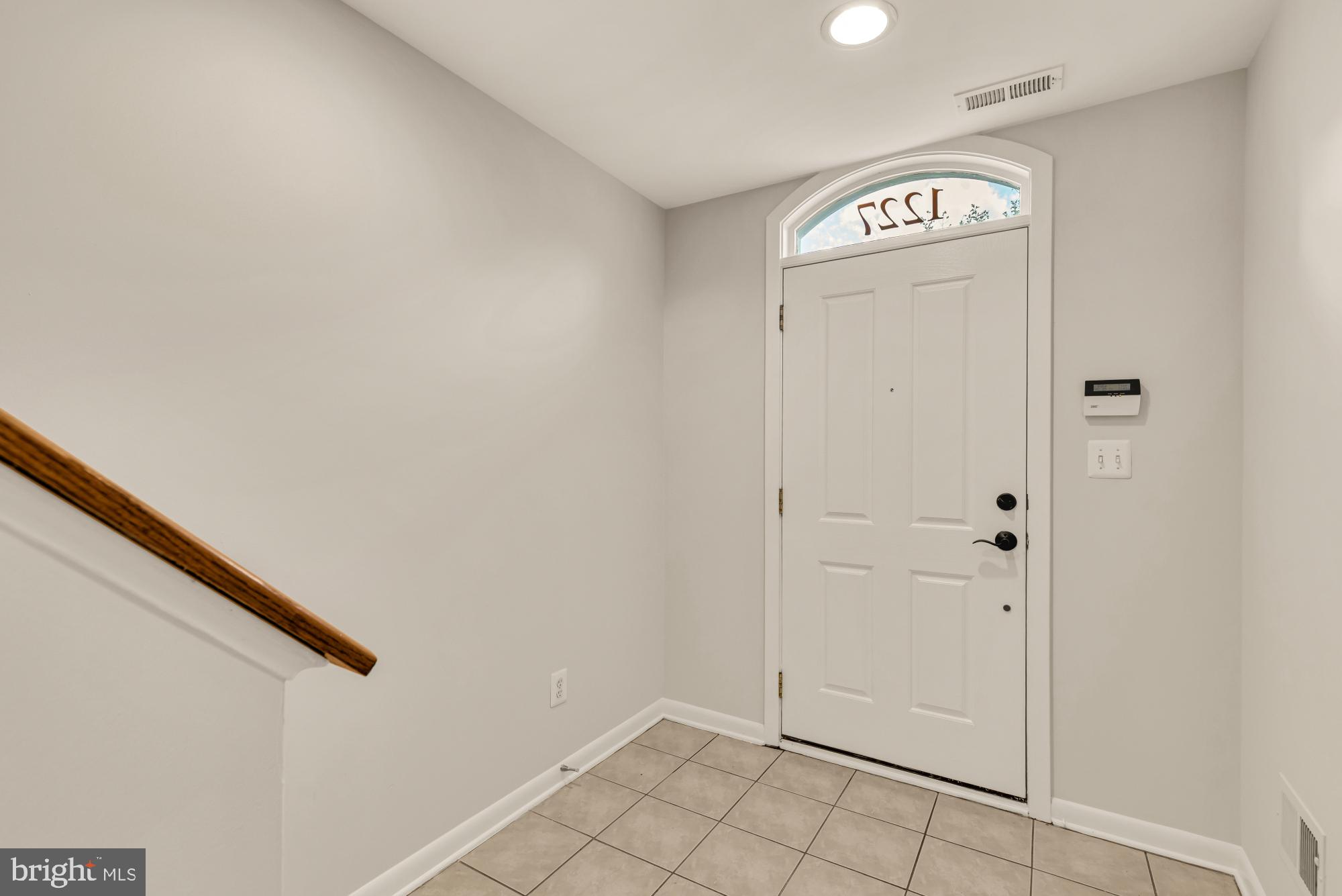 1227 V Street Northwest Washington, DC 20009 - Photo 4 of 38