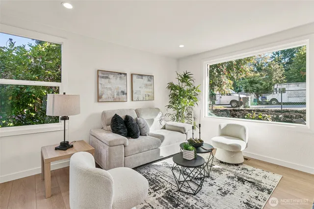 $665,000 | 12077 75th Avenue South, Seattle, WA 98178