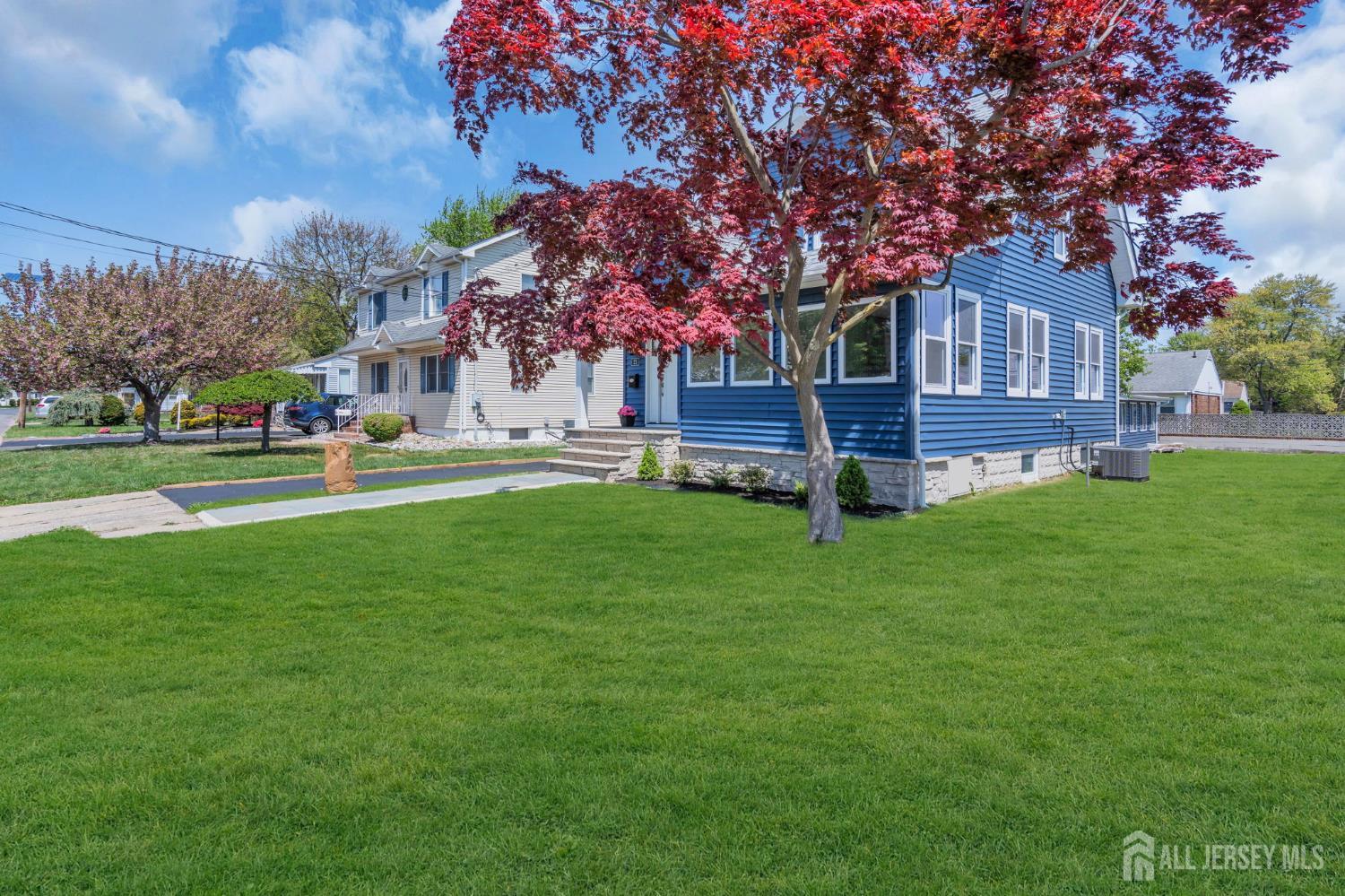 21 Market Street Edison, NJ 08817 - Photo 4 of 45