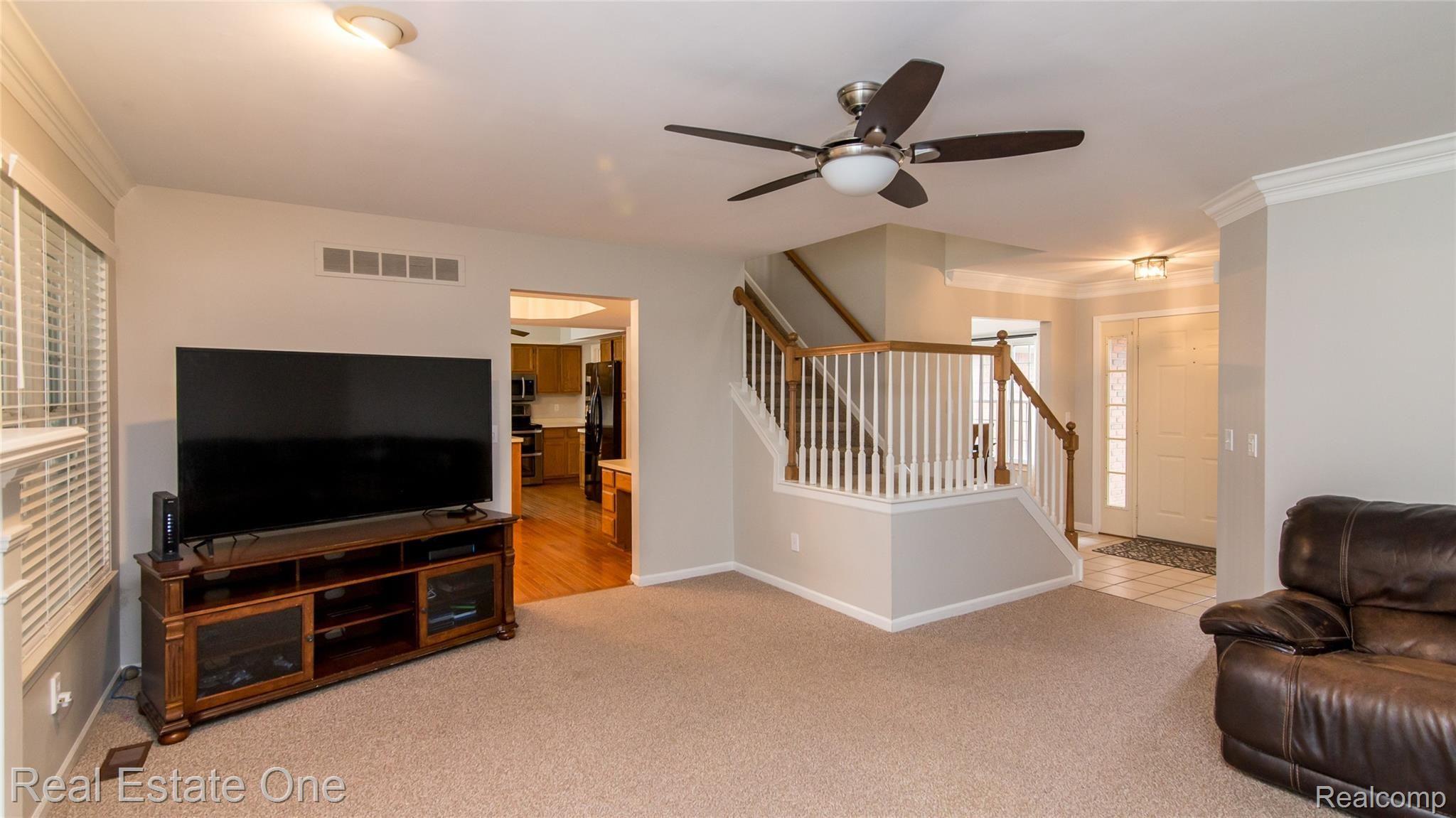 45669 Radnor Road Canton, MI 48187 - Photo 25 of 60 037_45.jpg