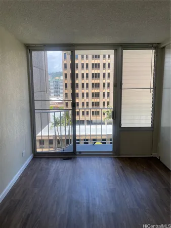 $2,300 | 1617 Kapiolani Boulevard, Unit 1003, Honolulu, HI 96814