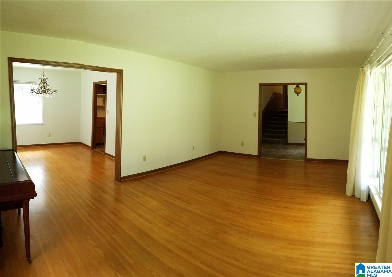 401 4th Way Pleasant Grove, AL 35127 - Photo 3 of 24