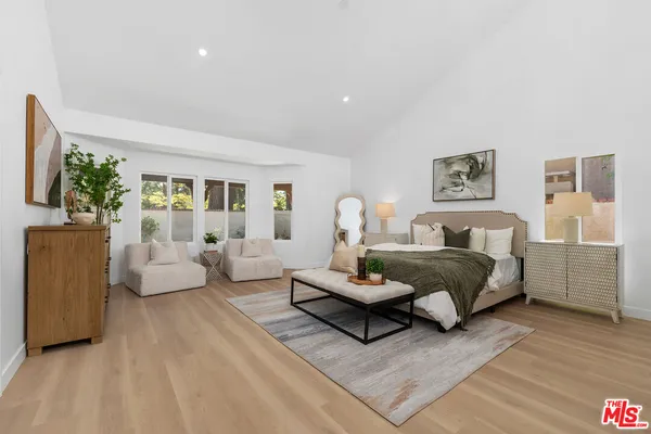 $1,350,000 | 3240 Casino Drive, Thousand Oaks, CA 91362