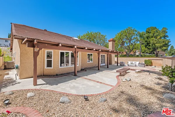 $1,350,000 | 3240 Casino Drive, Thousand Oaks, CA 91362