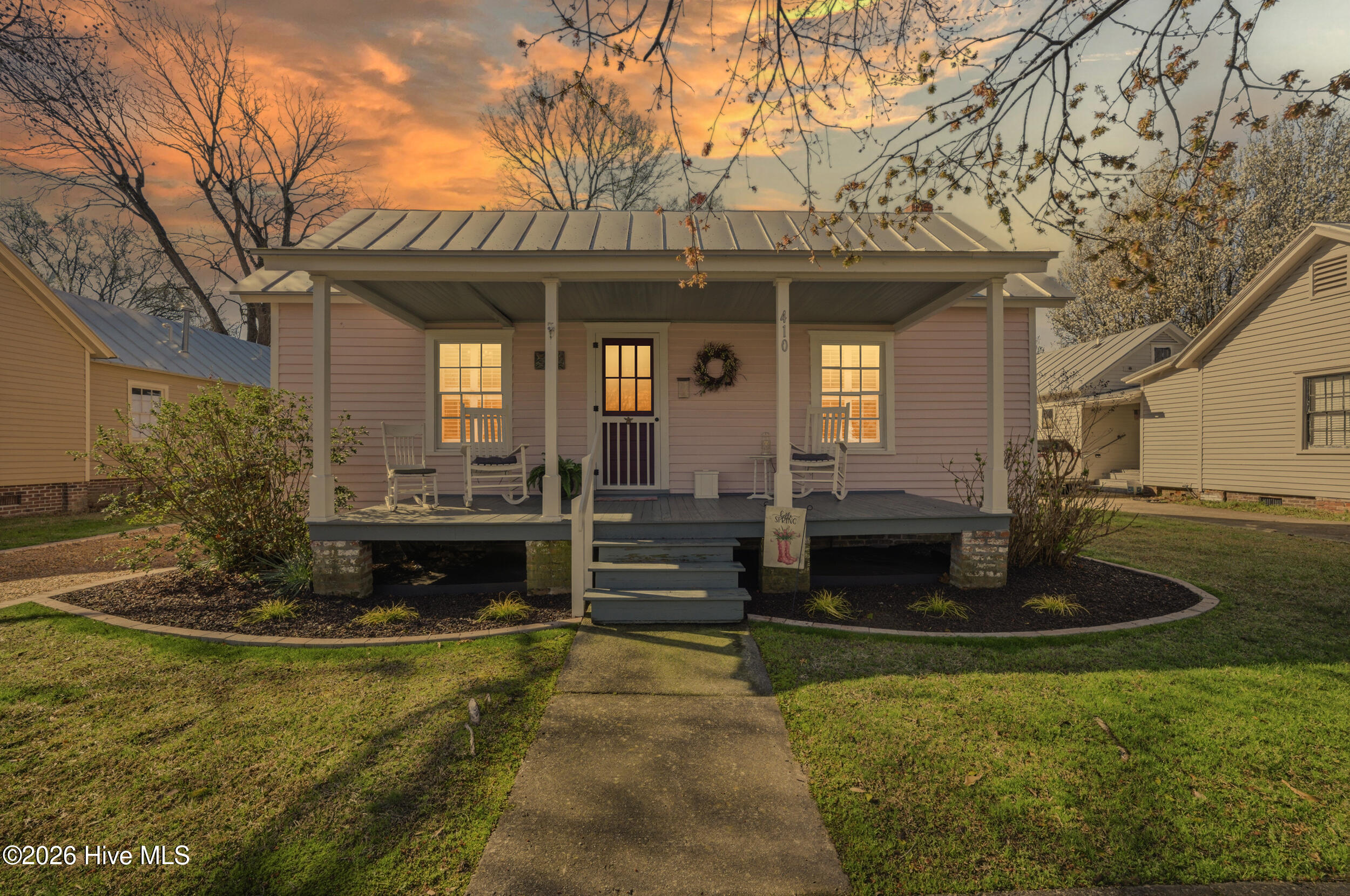 410 Phillips Street Edenton, NC 27932 - Photo 2 of 41 1_atwilight