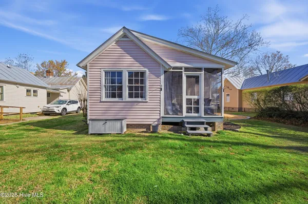 $449,000 | 410 Phillips Street, Edenton, NC 27932