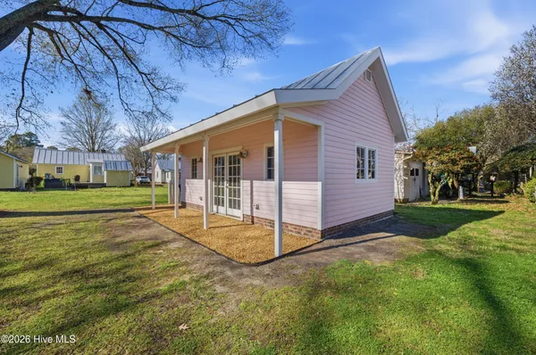 $449,000 | 410 Phillips Street, Edenton, NC 27932